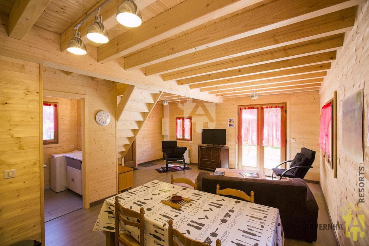 Chalet Des Noisettes Murol Dış mekan fotoğraf