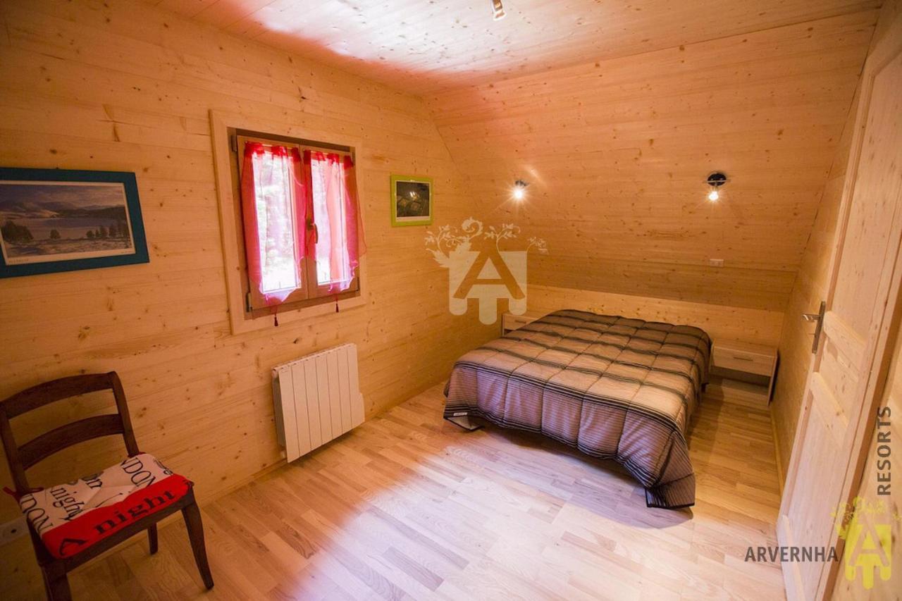 Chalet Des Noisettes Murol Dış mekan fotoğraf